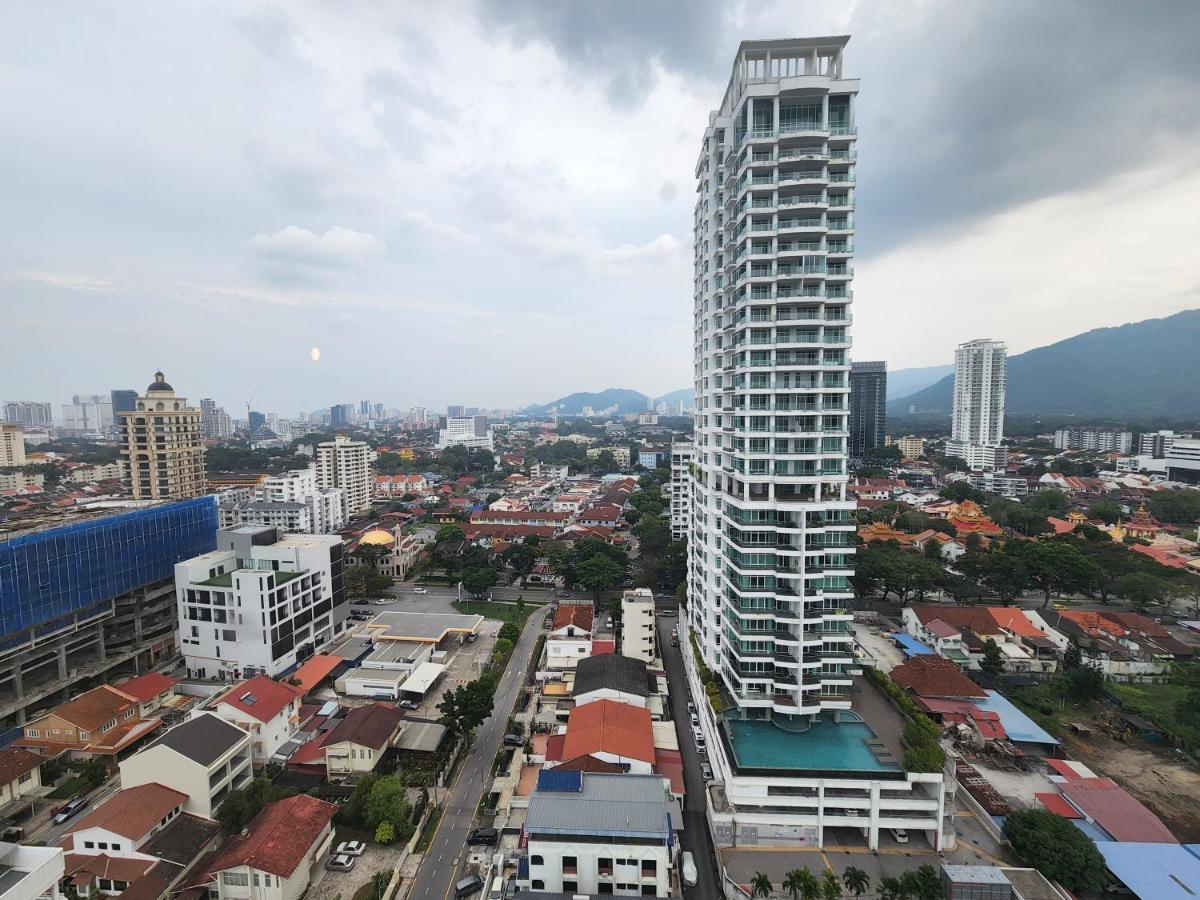 Sunrise Gurney Executive Premium Suite George Town Exterior photo